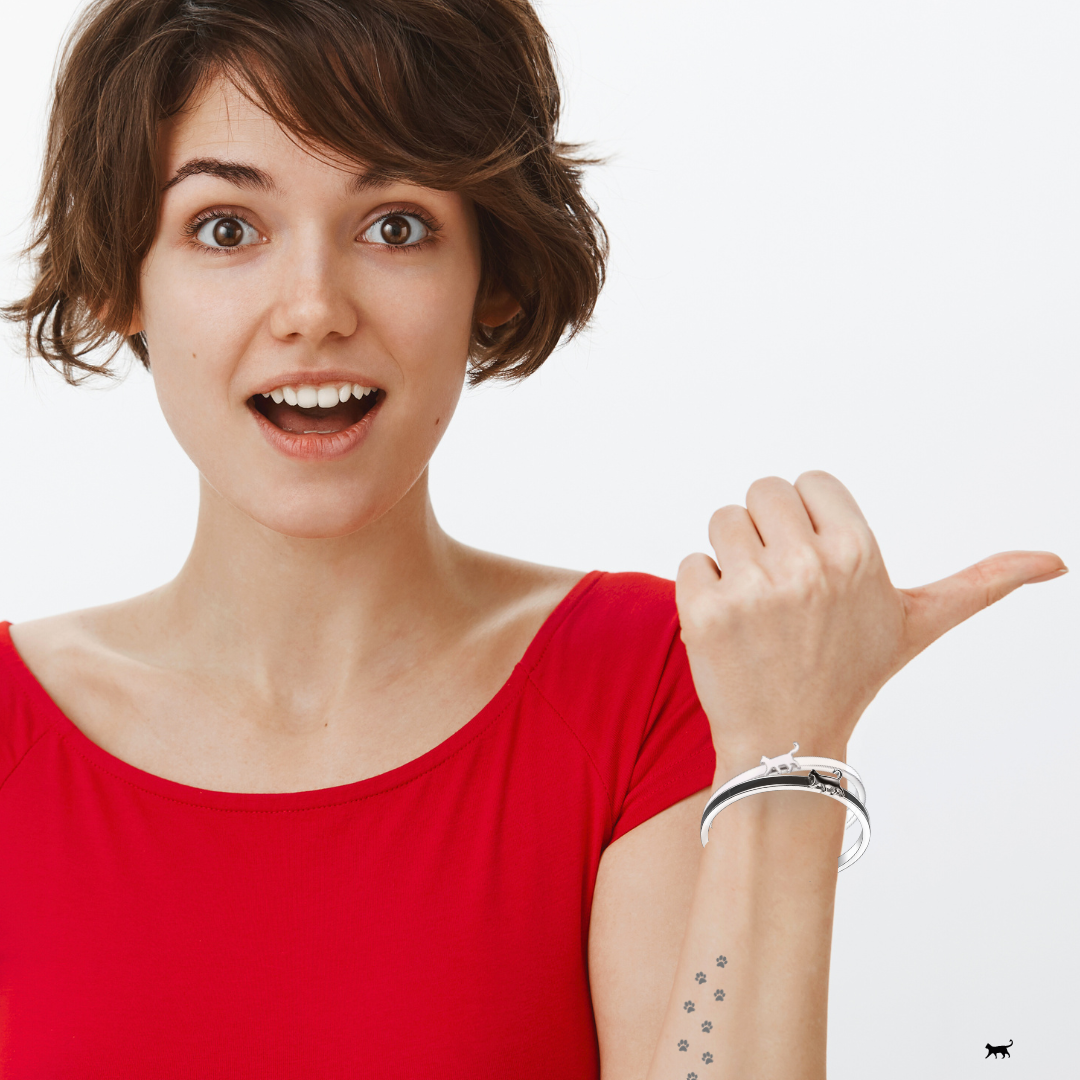 Enamel Cat Bangle | Cat Bracelet